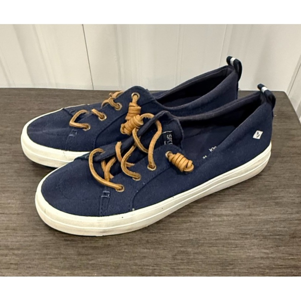 Sperry Women's Sneaker (Navy - Size: 6.5M) In Good Condition